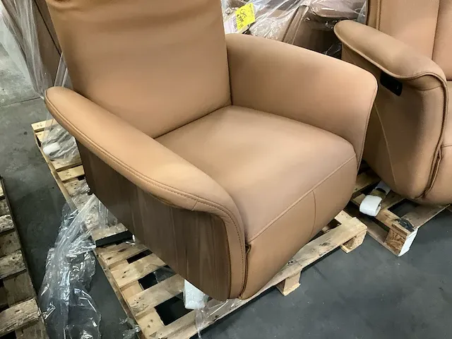 2 kunstlederen relax fauteuils sws destiny, kleur: cognac - afbeelding 3 van  6