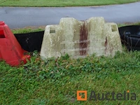 2 kunststof bouwstenen, 5 (+/-) m rubberen loopvlak - afbeelding 2 van  4