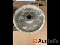 2 kunststof wielen 20x5cm - afbeelding 3 van  3