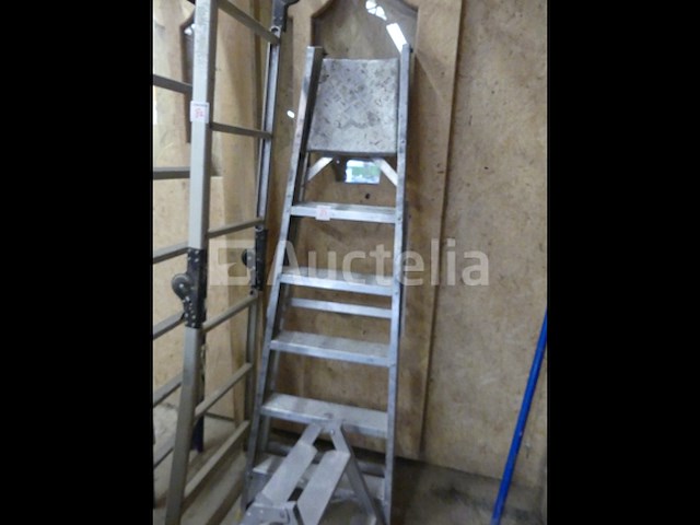 2 ladders + trapladder - afbeelding 7 van  11