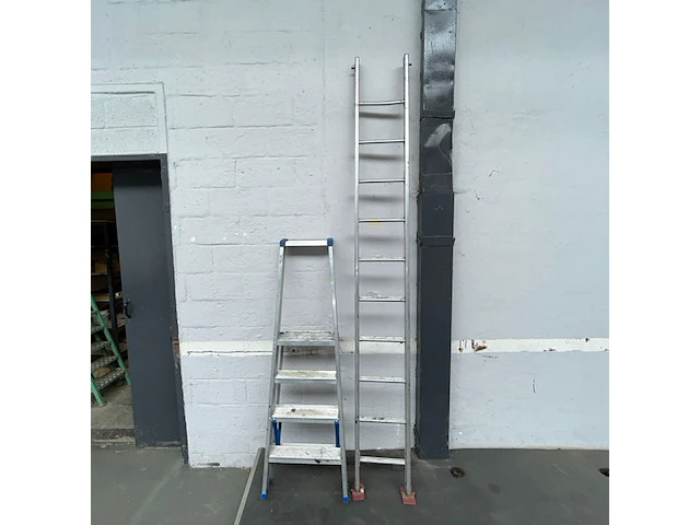 2 ladders - afbeelding 1 van  4