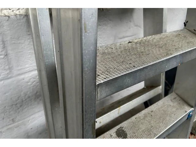 2 ladders - afbeelding 3 van  4