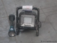 2 lampen makita wo dml805, werking niet gekend - afbeelding 1 van  3