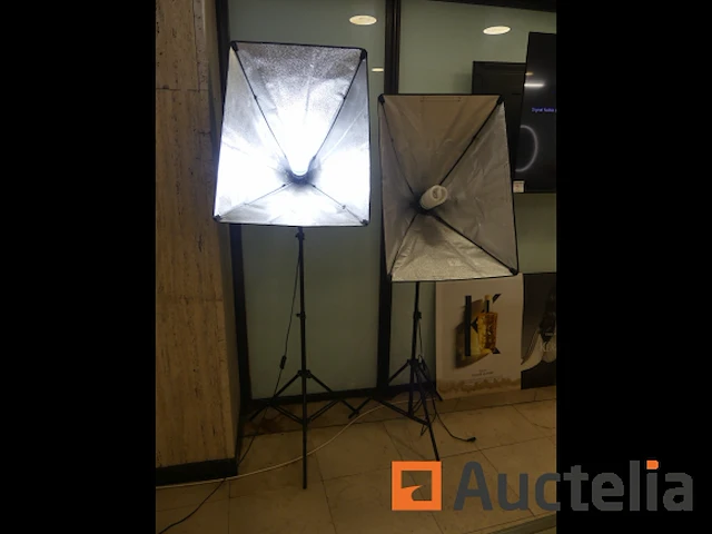 2 lamps fotostudio - afbeelding 1 van  5
