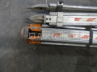 2 laser statieven - afbeelding 1 van  6