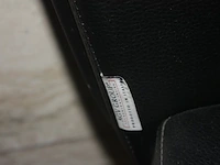 2 lederen banken avg group, rolwerktafel (8,10) - afbeelding 2 van  5