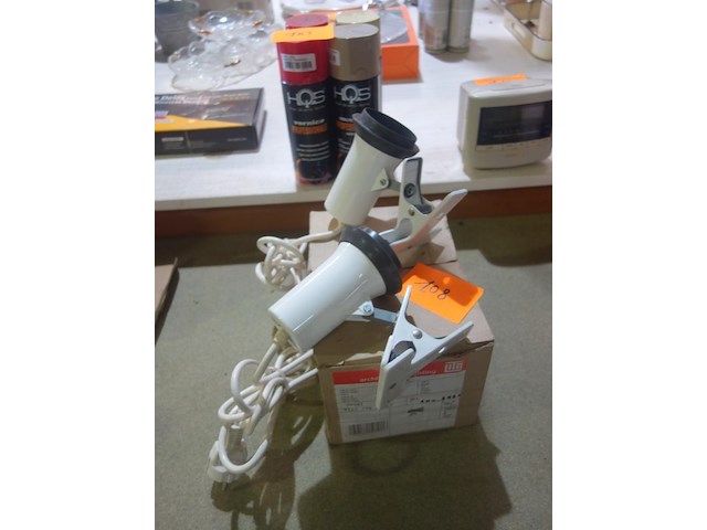 2 lichtarmaturen met klem - afbeelding 1 van  2