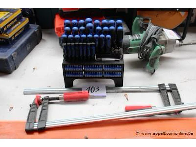 2 lijmklemmen plus schroevendraaierset - afbeelding 1 van  1