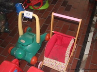 2 loopwagentjes - afbeelding 1 van  1