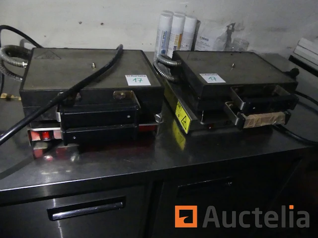 2 luxinox 115ts lakijzers - afbeelding 2 van  5