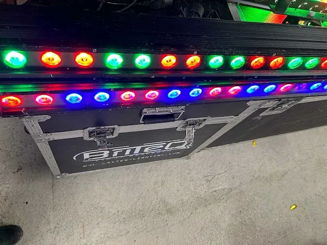 2 maal led bar rgbw outdoor - afbeelding 1 van  2