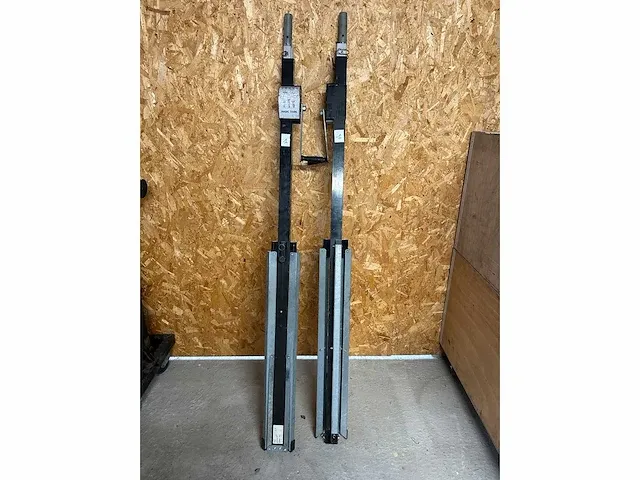 2 maal showtec basic 3800 wind up - afbeelding 1 van  1