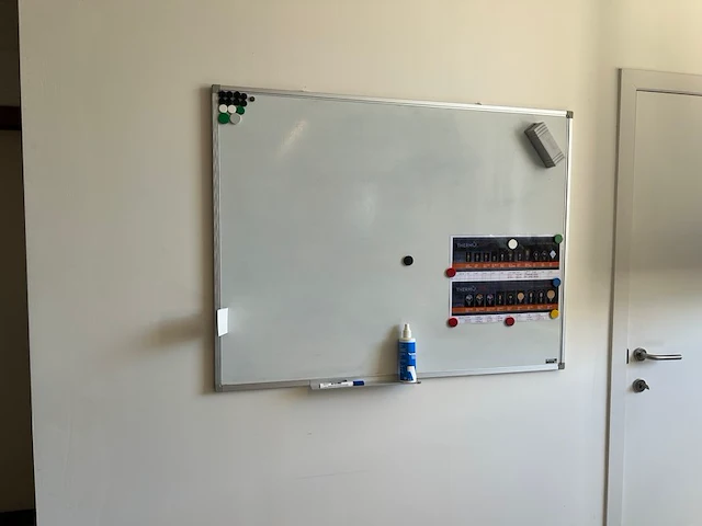 2 magnetische schrijfborden esselte - afbeelding 1 van  5