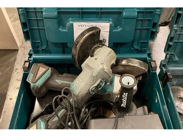 2 makita accu haakse slijper - afbeelding 6 van  6