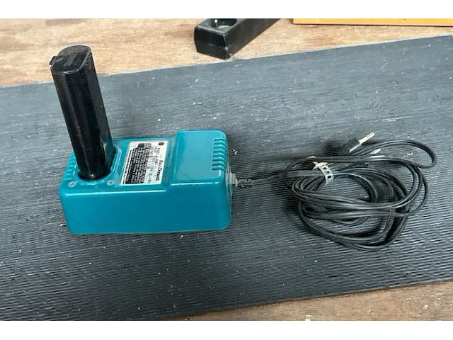 2 makita accu schroefboormachines - afbeelding 7 van  7