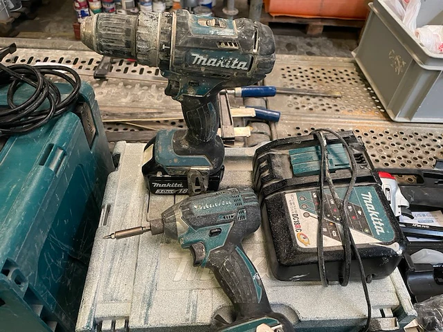 2 makita accu toestellen - afbeelding 1 van  6