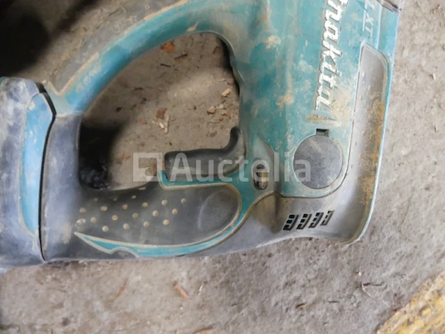 2 makita handgereedschap - afbeelding 9 van  11