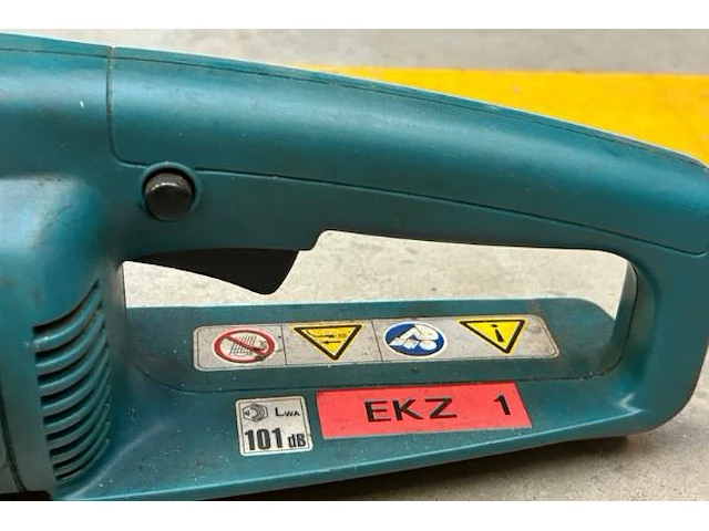 2 makita kettingzagen - afbeelding 4 van  6