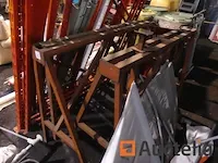 2 metaal steunen voor garage - afbeelding 1 van  4