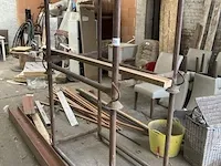 2 metalen bokken - afbeelding 2 van  4