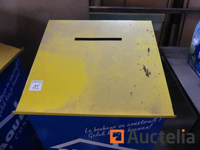 2 metalen bureaus - afbeelding 2 van  5