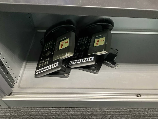 2 metalen dossierkasten + diversen - afbeelding 8 van  20