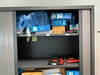 2 metalen dossierkasten + routers en modems - afbeelding 4 van  11