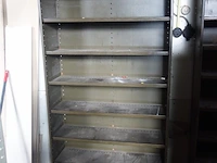 2 metalen kasten l. 1,00 m h. 2,00 m (andere locatie) - afbeelding 2 van  3