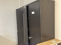 2 metalen kasten - afbeelding 2 van  4