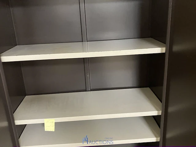 2 metalen kasten - afbeelding 4 van  4
