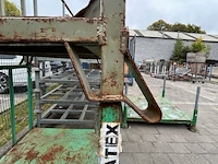 2 metalen korven - afbeelding 3 van  5