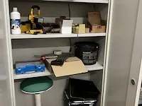 2 metalen opbergkasten met inhoud - afbeelding 3 van  3