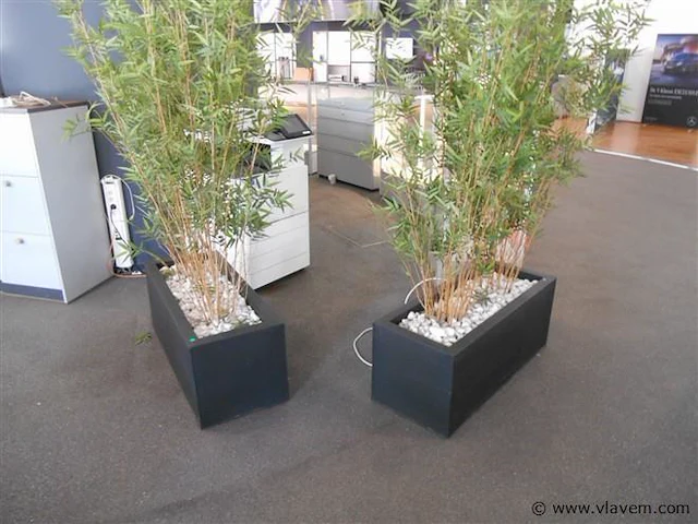 2 metalen plantenbakken - afbeelding 1 van  1