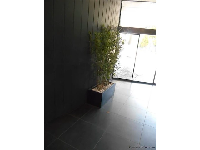2 metalen plantenbakken - afbeelding 1 van  2