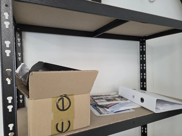 2 metalen rekken - afbeelding 6 van  7