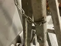 2 metalen schragen - afbeelding 2 van  3