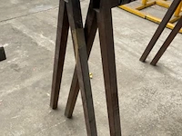 2 metalen schragen - afbeelding 2 van  2