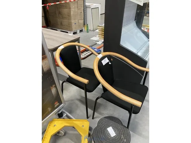 2 metalen stoelen - afbeelding 3 van  3