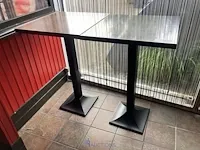 2 metalen tafels - afbeelding 1 van  3