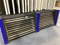 2 metalen tegeldisplays - afbeelding 1 van  5