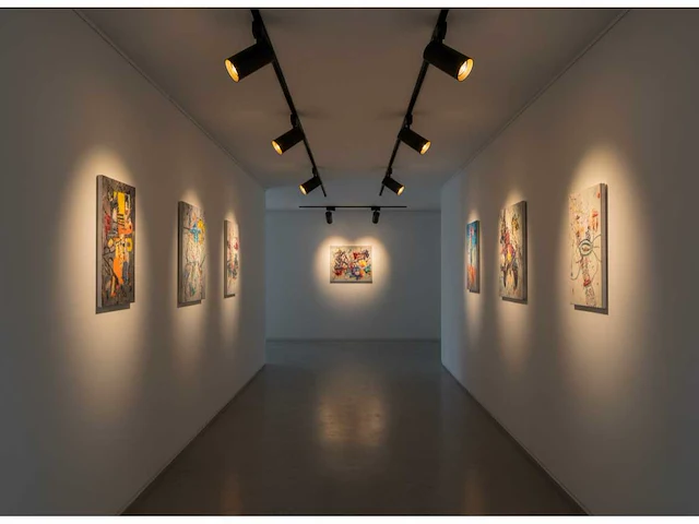 2 meter railsysteem met 6 st railspot gu10 fitting met ring (6x) - afbeelding 1 van  10