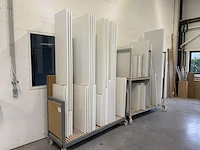 2 meubelkarren incl houten panelen