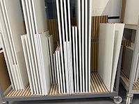 2 meubelkarren incl houten panelen - afbeelding 3 van  7