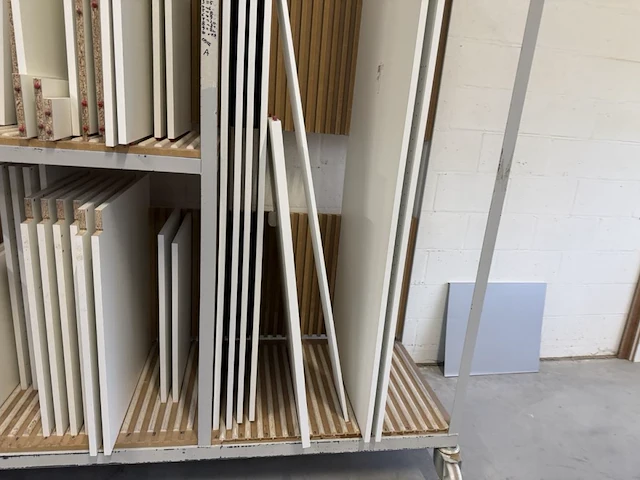 2 meubelkarren incl houten panelen - afbeelding 5 van  7