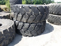 2 michelin 26.5 r 25 banden voor bouwmachines - afbeelding 3 van  4
