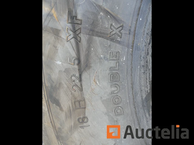 2 michelin banden voor michelin 18r 22.5 xf machines - afbeelding 3 van  6
