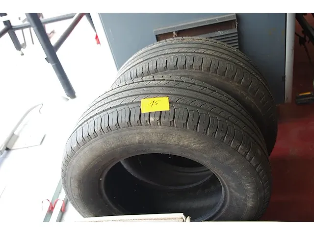 2 michelin banden voor terreinwagen - afbeelding 1 van  2