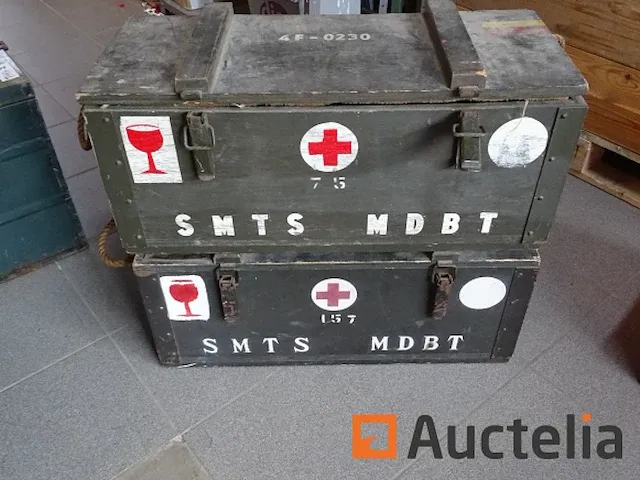 2 militaire houten kisten van het rode kruis - afbeelding 4 van  5