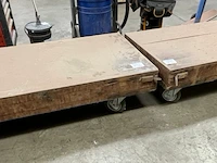 2 mobiele karren - afbeelding 1 van  4