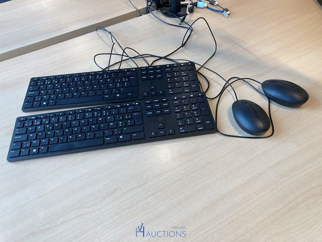 2 monitors fabr. iiyama - afbeelding 4 van  5
